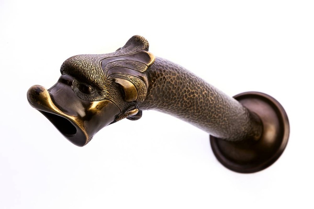 Fontana ornamentale grande
